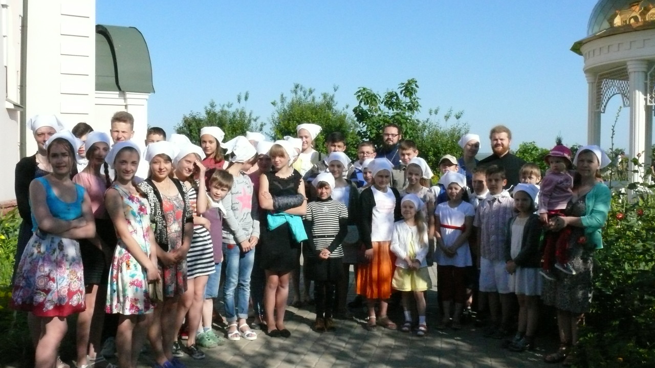 КІРОВОГРАДСЬКА ЄПАРХІЯ. “Стежина добра” знову зібрала дітей на березі Азовського моря