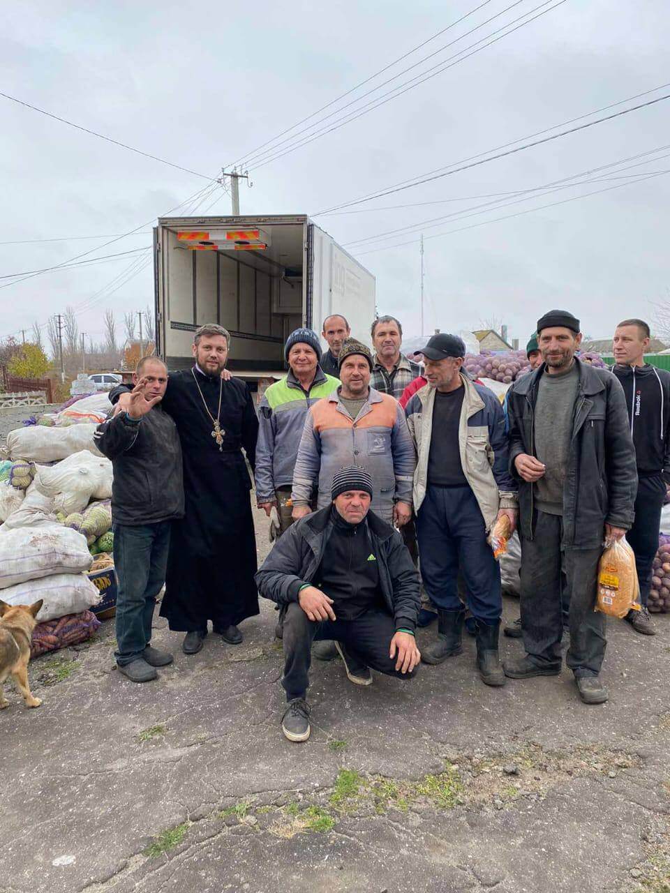 Віряни УПЦ Рівненщини передали 13 тонн допомоги жителям Миколаївщини