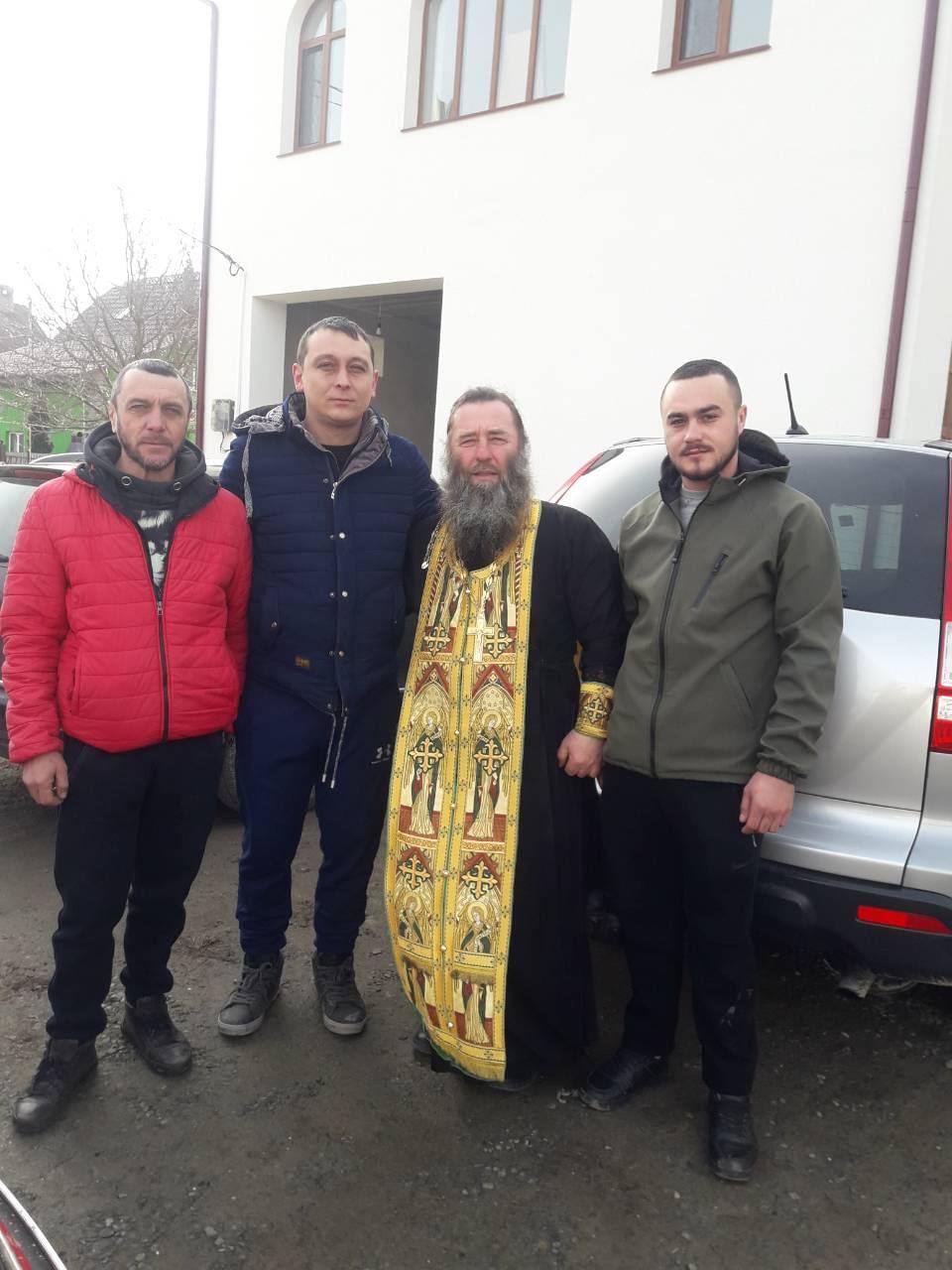 Парафія Чернівецької єпархії зібрала кошти для ЗСУ