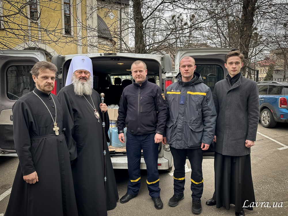 Гуманітарна допопомога для ЗСУ від Києво-Печерської Лаври