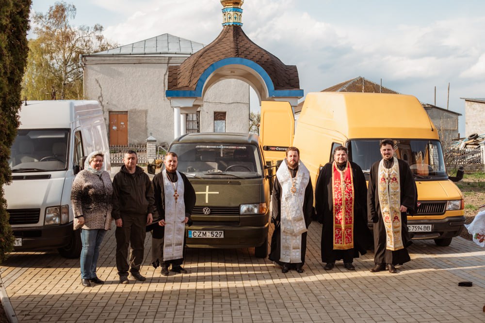Гуманітарна допомога для військових від Хмельницької єпархії