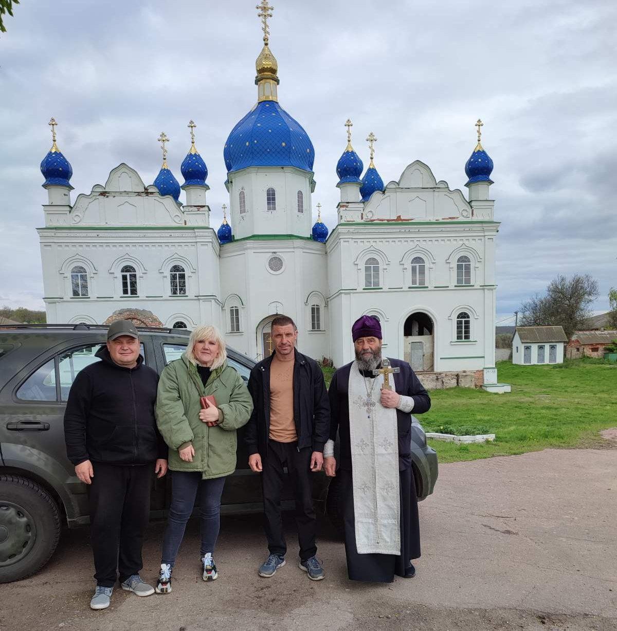 Ніжинська єпархія передала авто для ЗСУ