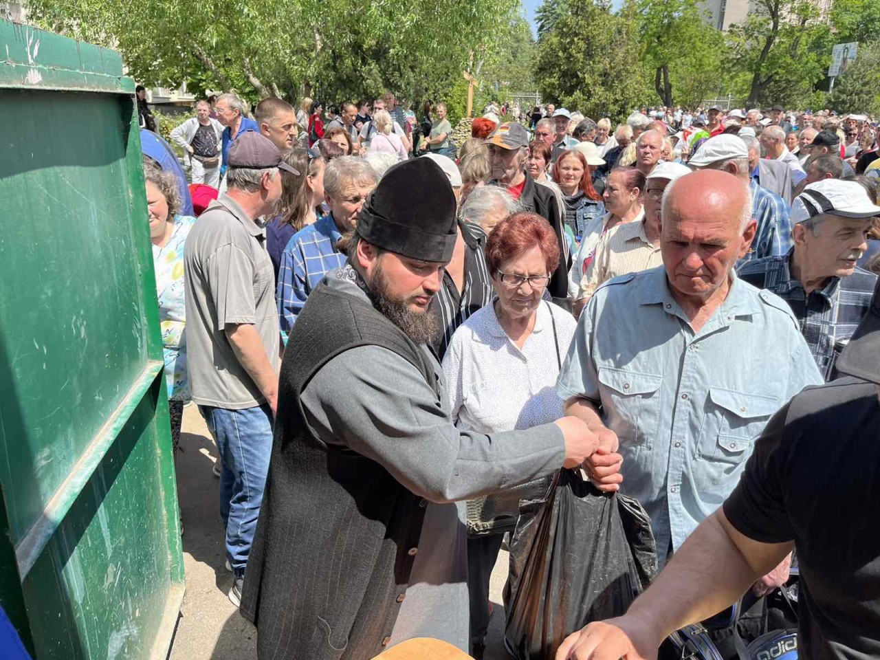 Єпархії УПЦ Волині передали понад 20 тонн гуманітарної допомоги жителям Херсону