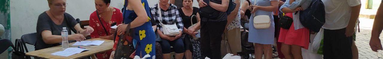 200 наборів отримали переселенці та соціально незахищені версти населення