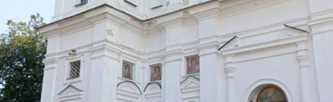 Віряни Чернігівської єпархії зібрали і передали автомобіль ЗСУ на передову