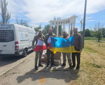 Пасхальна Місія Милосердя доставила гуманітарний вантаж ЗСУ та жителям Херсонщини