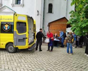 У Києві 100 родин переселенців отримали продуктові набори від Соціального відділу