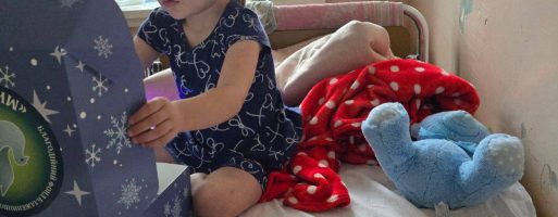 Соціальний відділ УПЦ передав 300 подарунків до медичних та соціальних закладів Київщини