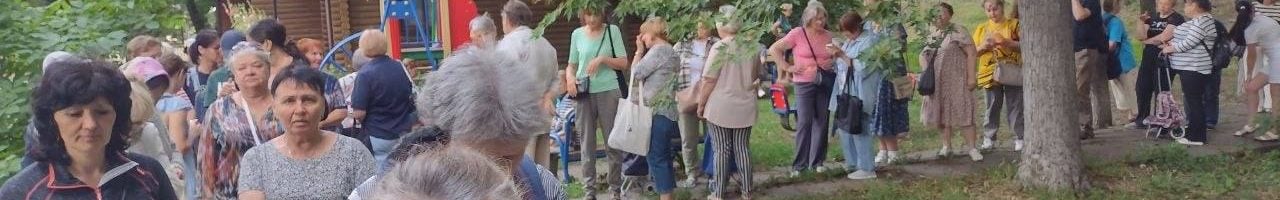 Соціальний відділ УПЦ передав гуманітарну допомогу 100 родинам переселенців