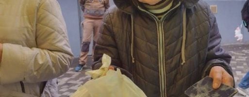 У Києві Соціальний відділ УПЦ передав гуманітарну допомогу 100 родинам переселенців